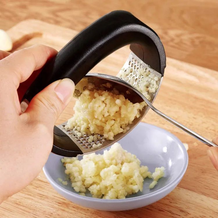 Garlic Press, Manual Garlic Press Rocker with Handle, Stainless Steel Garlic Crusher Masher, Ginger Garlic Chopper Kitchen Gadget Tool Garlic Cutter, Hand Press Tool for Garlic Paste