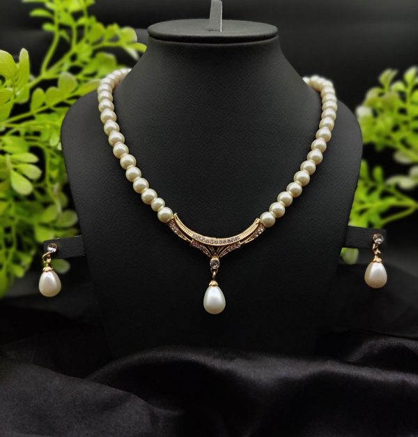 Imported Elegant Gold-plated Pearl Necklace With Teardrop Pendant | Girls & Women Fashion